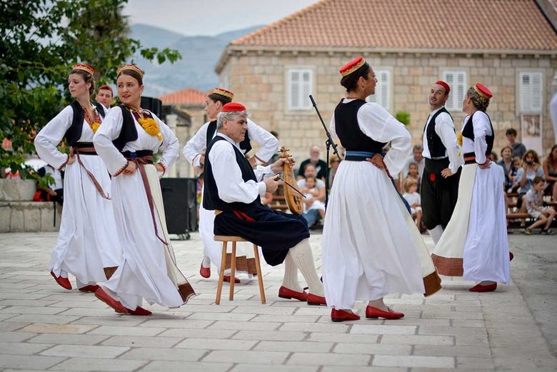 Danseurs de folklore croate